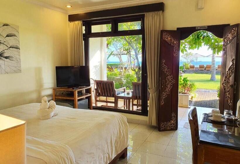 غرفة سوبيريور مطلّة علي البحر, Genggong