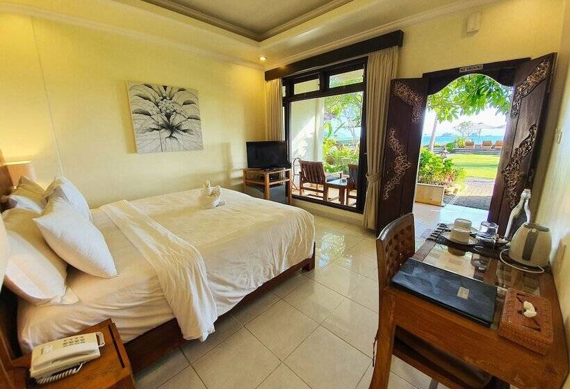 غرفة سوبيريور مطلّة علي البحر, Genggong