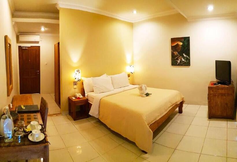 غرفة سوبيريور مطلّة علي البحر, Genggong