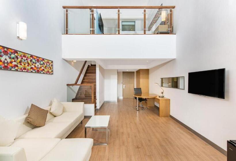 סוויטת סופריור נוף לים, Holiday Inn Express Haikou West Coast, An Ihg