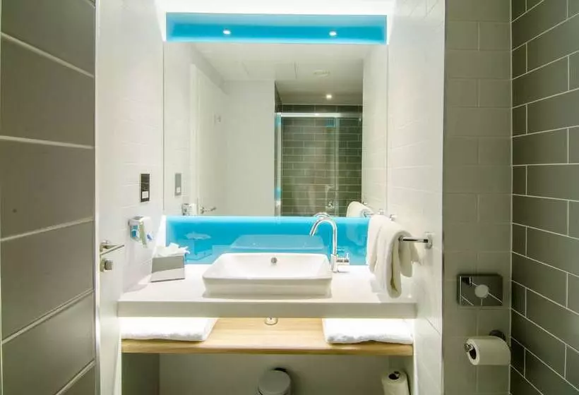 اتاق استاندارد, Holiday Inn Express Londonealing