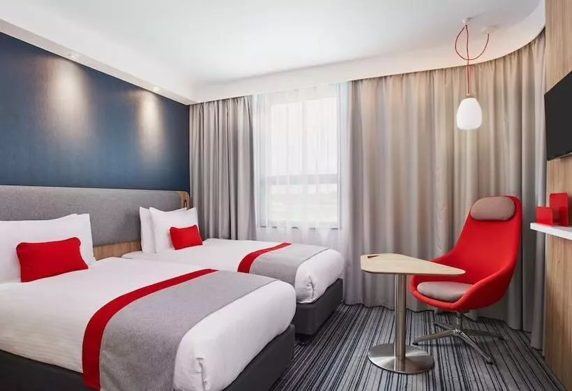 اتاق استاندارد, Holiday Inn Express Londonealing