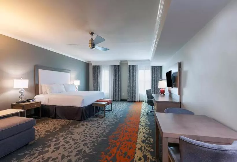 Standard-huone King-vuode, Holiday Inn Houston Ne Bush Airport Area, An Ihg