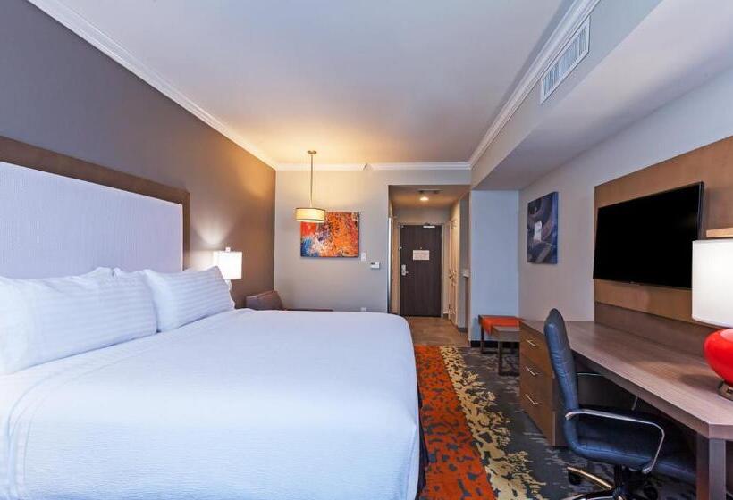 Chambre Standard Lit King Size Adaptée aux Personnes à Mobilité Réduite, Holiday Inn Houston Ne Bush Airport Area, An Ihg