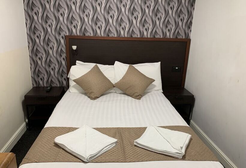 Номер Стандарт, Imperial Salford