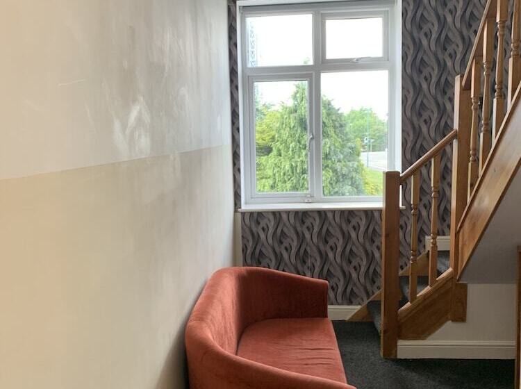 Номер Deluxe, Imperial Salford