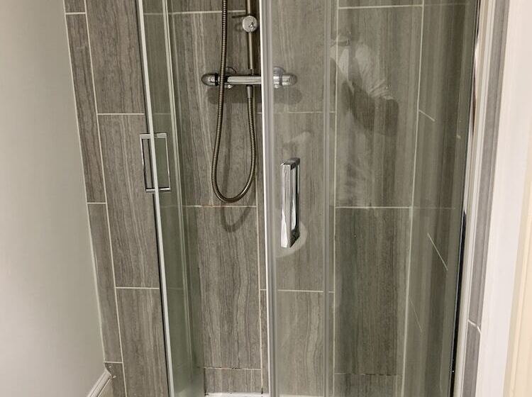 Номер Стандарт Индивидуальный, Imperial Salford