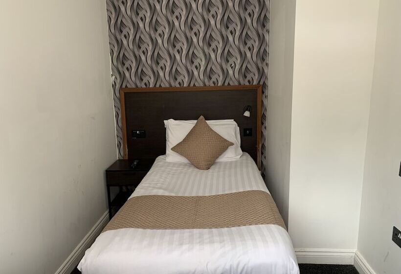 Номер Стандарт Индивидуальный, Imperial Salford