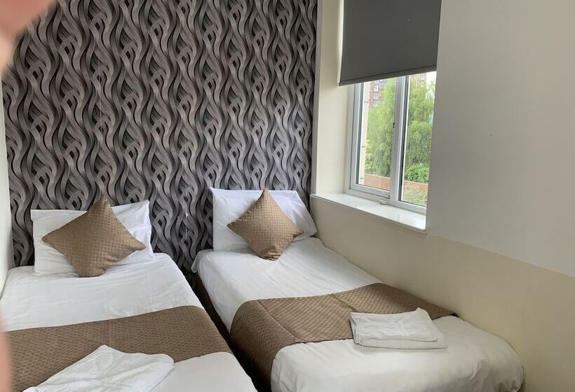 Номер Стандарт, Imperial Salford