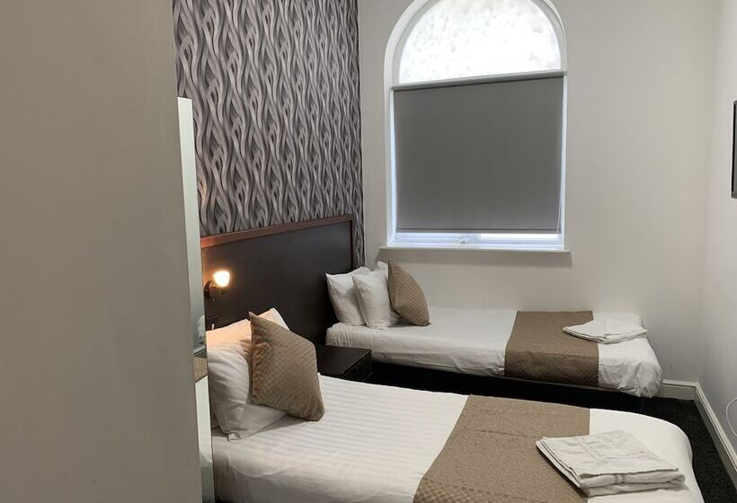 Номер Стандарт, Imperial Salford