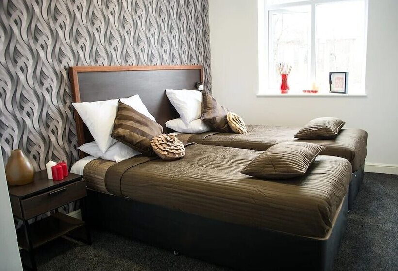 Номер Стандарт, Imperial Salford