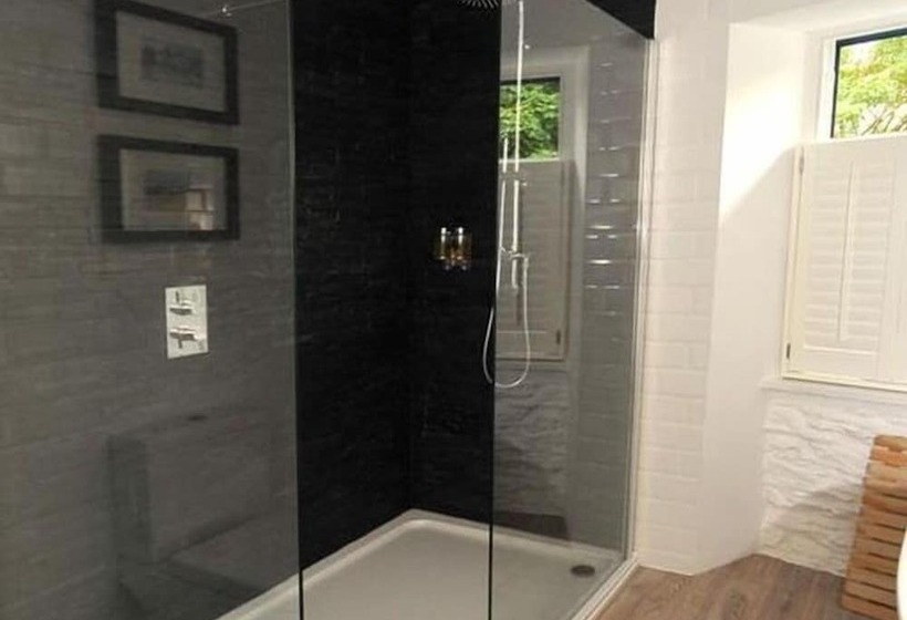 חדר סטנדרט, The Steam Packet Inn