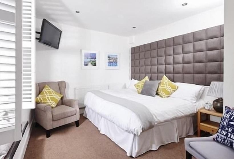 חדר סטנדרט, The Steam Packet Inn