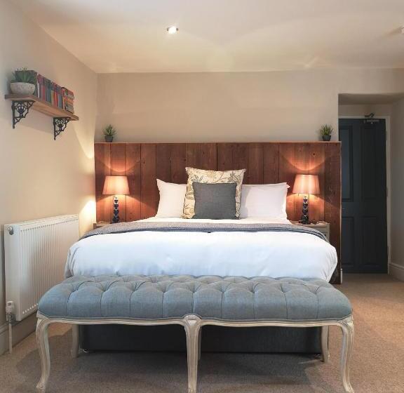 חדר משפחתי דלוקס, The Steam Packet Inn