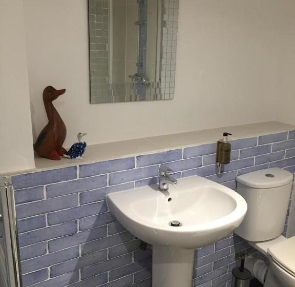 غرفة قياسية, The Tollgate Inn