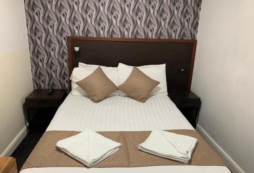 Номер Стандарт, Imperial Salford