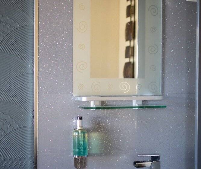 חדר סטנדרד יחיד חדר אמבטיה משותף, Blakeney Guest House