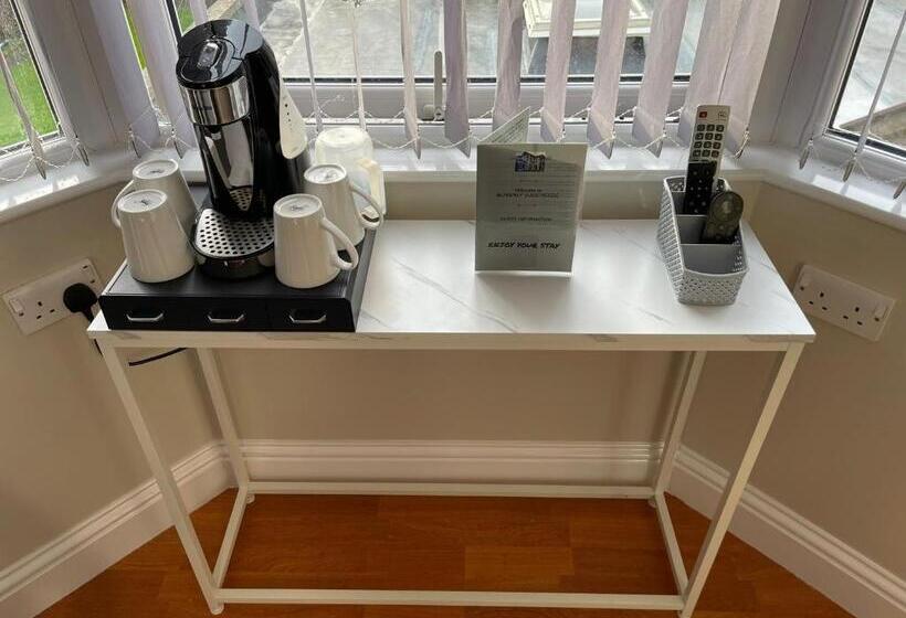 חדר סטנדרט לארבעה, Blakeney Guest House