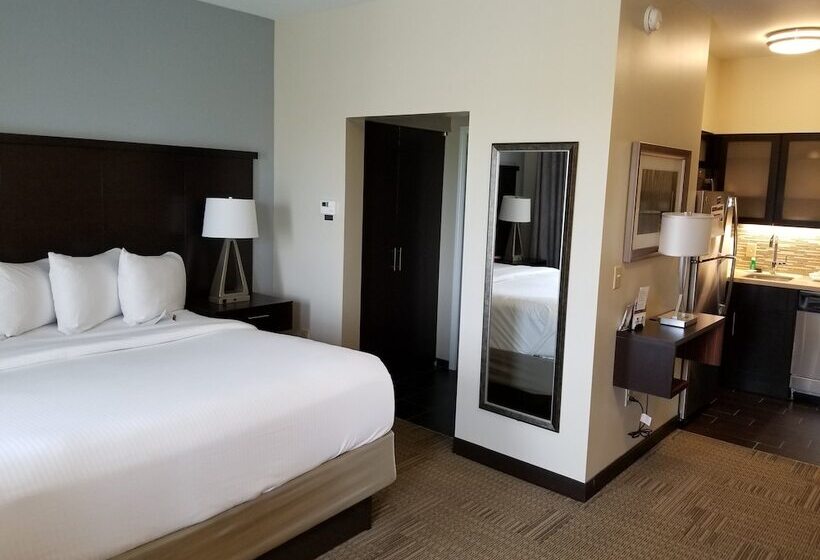 Люкс Кровать Кинг, Staybridge Suites Toledo   Rossford   Perrysburg, An Ihg