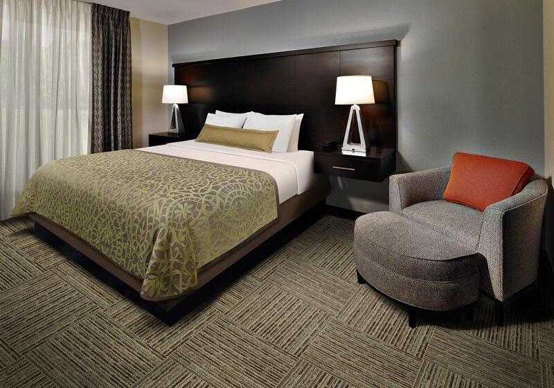 Люкс Кровать Кинг, Staybridge Suites Toledo   Rossford   Perrysburg, An Ihg