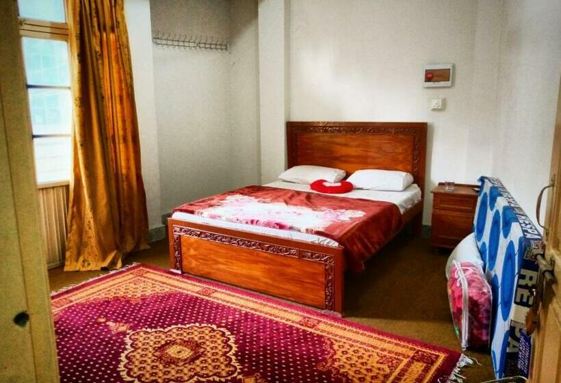 Cameră Deluxe, Tour De Swat