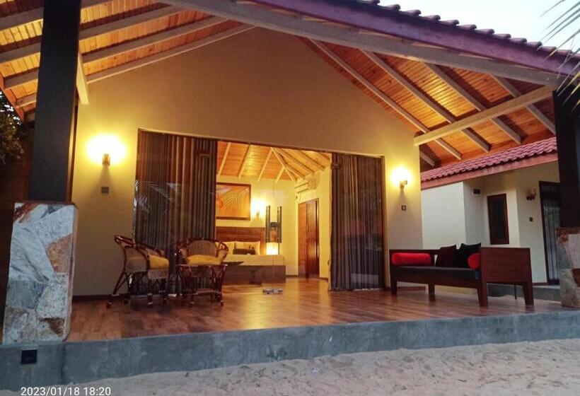 高级家庭房间, Blue Waves Kite Surfing Beach Resort