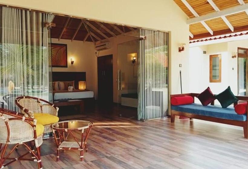 高级家庭房间, Blue Waves Kite Surfing Beach Resort