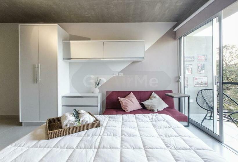 اتاق استاندارد یک تخته با بالکن, Chic And Comfy Loft With Bbq Terrace And Balcony