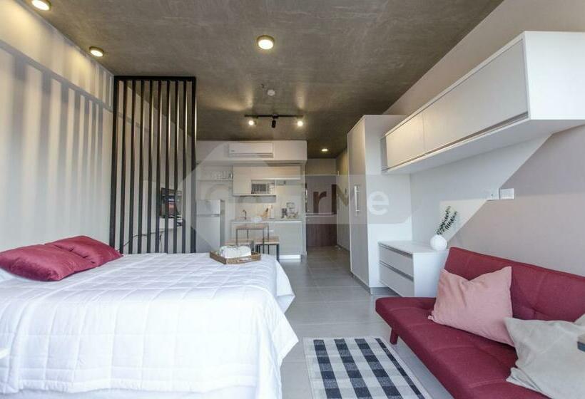 اتاق استاندارد یک تخته با بالکن, Chic And Comfy Loft With Bbq Terrace And Balcony