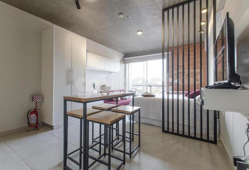 اتاق استاندارد یک تخته با بالکن, Chic And Comfy Loft With Bbq Terrace And Balcony