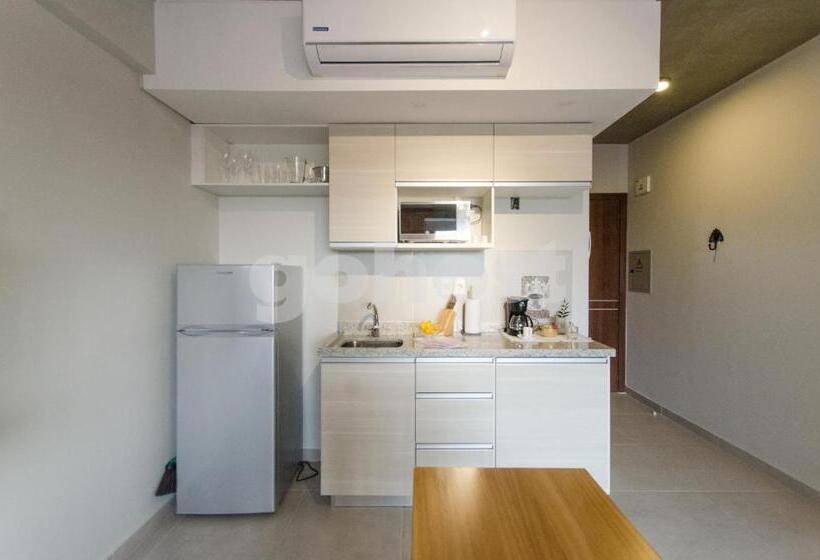 اتاق استاندارد یک تخته با بالکن, Chic And Comfy Loft With Bbq Terrace And Balcony