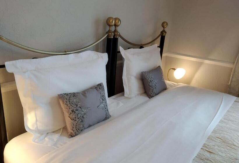 キングサイズベッドのスーペリアルーム, Anton Guest House Bed And Breakfast