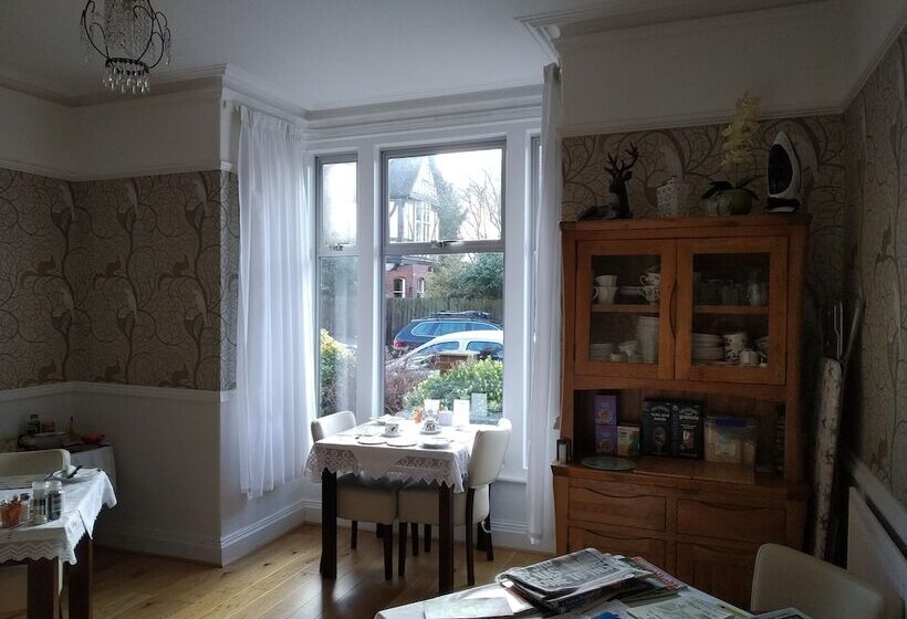 スタンダードルーム, Anton Guest House Bed And Breakfast