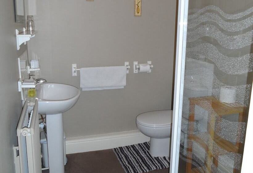 标准间, Warwick Lodge