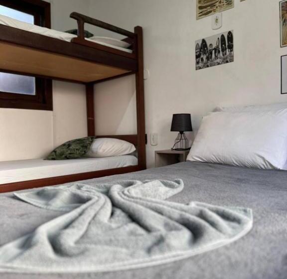 スタンダード4人部屋, Gurú Hostel Buzios