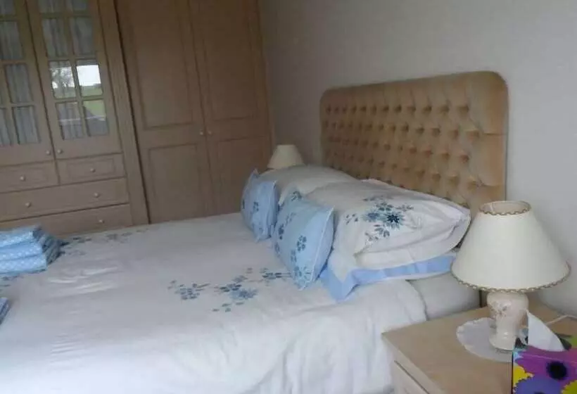 スタンダードルーム, Higher Chapel Farm Bed & Breakfast