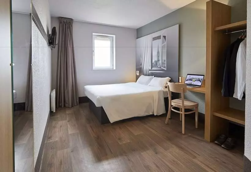 Standard-huone, B&b Hotel Caen Mémorial