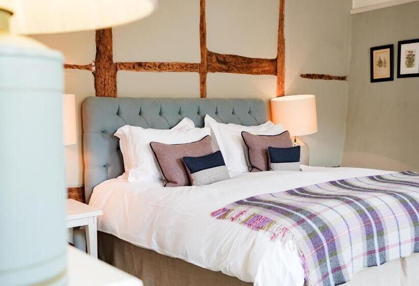 Номер Стандарт, Bel And The Dragon Kingsclere