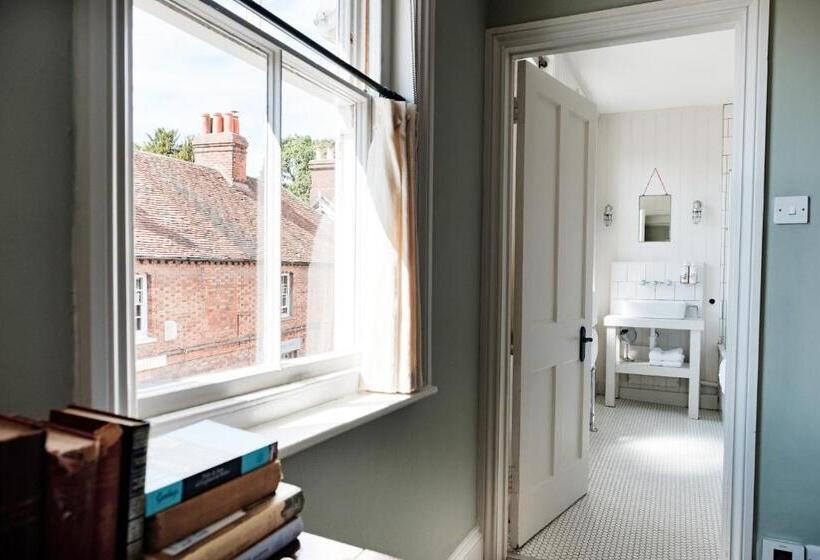 Номер Deluxe, Bel And The Dragon Kingsclere