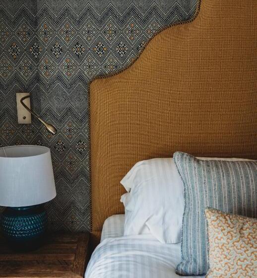 חדר סטנדרט, Finch S Arms