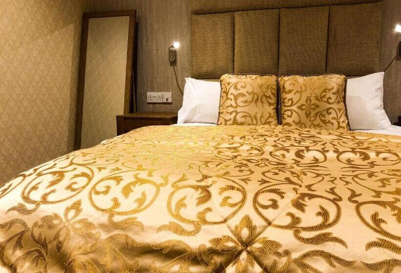 スタンダードトリプルルーム, The Blue Bell Crookham