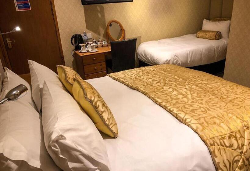 スタンダードトリプルルーム, The Blue Bell Crookham