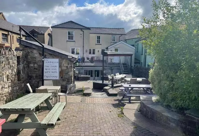 Deluxe-huone, The Cambrian Bar & Grill