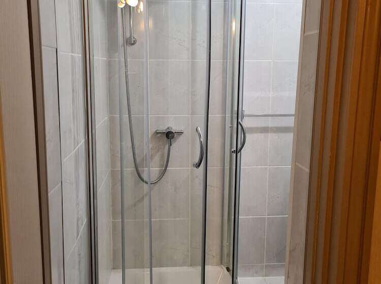 חדר סטנדרט, The Kings Head Inn