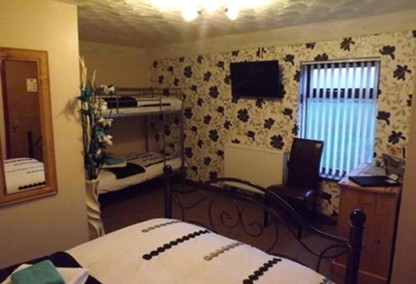 غرفة عائلية, The Kings Head Inn