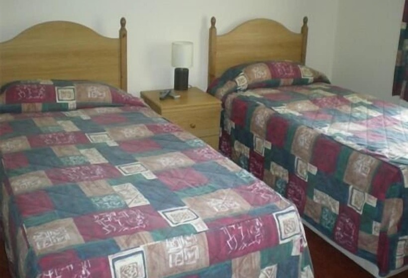 Quarto Estandar, The Royal Oak