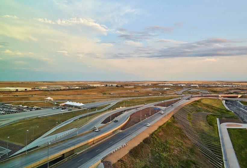 جناح إدارى, The Westin Denver International Airport
