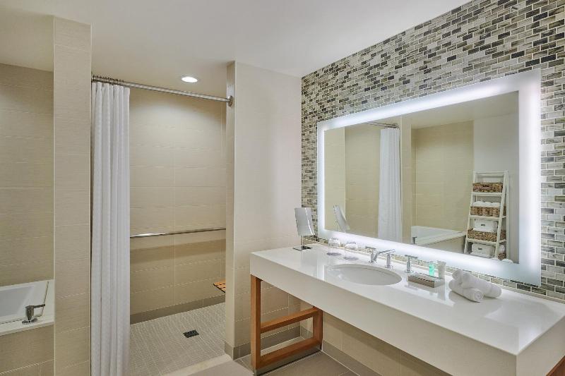 غرفة ديلوكس لذوى الاحتياجات الخاصة, The Westin Denver International Airport