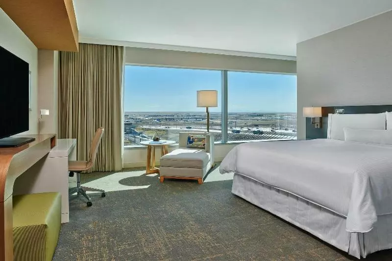 キングサイズベッドのスイートルーム, The Westin Denver International Airport