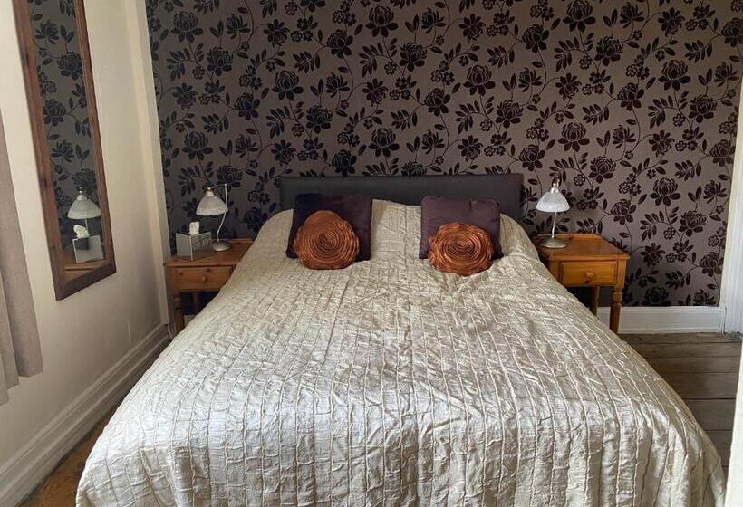 Номер Стандарт, Ye Olde George Inn  Badger Pubs